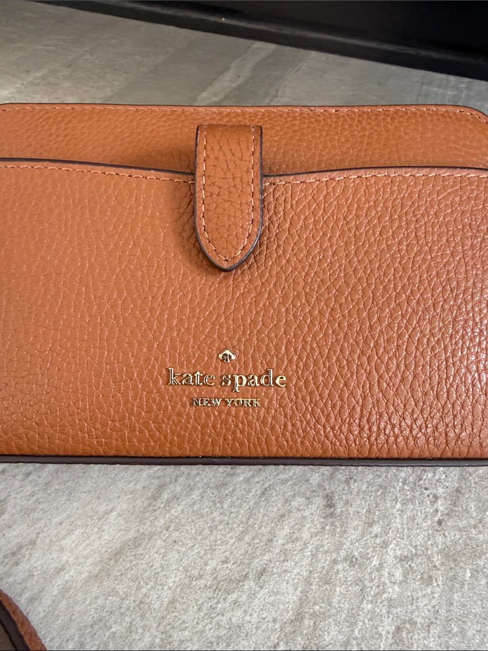 kate spade tan pebbled leather crossbody with gold hardware - Picture 2 of 8